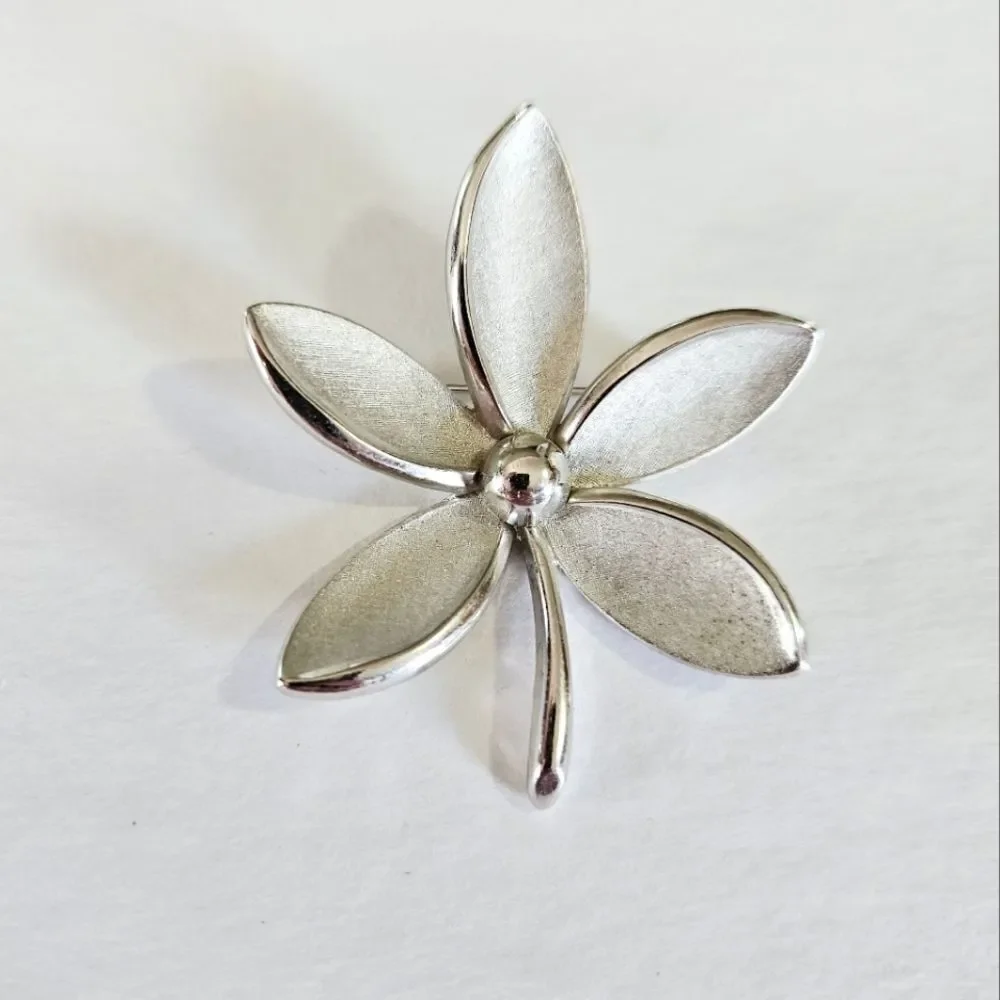 Vintage Crown Trifari Alfred Philippe Brushed Silver Tone Floral Brooch Pin